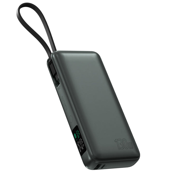 powerbank-enterprise-mit-integriertem-usb-c-kabel-20000mah-130w-spacegrau-D541076 - Seitenansicht der Powerbank mit integriertem Kabel, ideal für unterwegs.